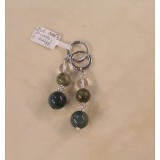 Auskari ar dabīgiem akmeņiem